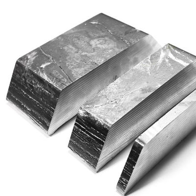 Permukaan Bersih JIS AISI Zinc Ingot 99,995% 420 X 205 X 55mm